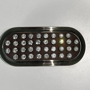 Women’s belt buckle with rhinestones